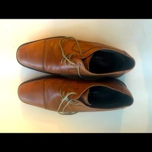 Johnston and Murphy Shoes / Size 10